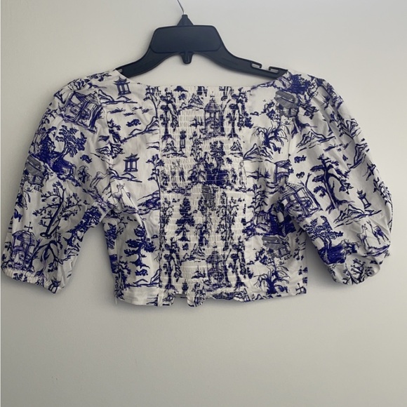 O.P.T beautiful blue top - Picture 5 of 6